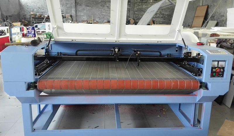 607929df9fb75.jpg 01.jpg